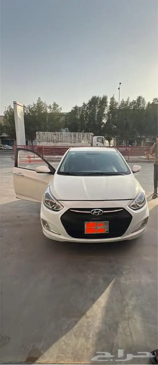 ايجار سيارة اكسنت نظيفة للايجار 2