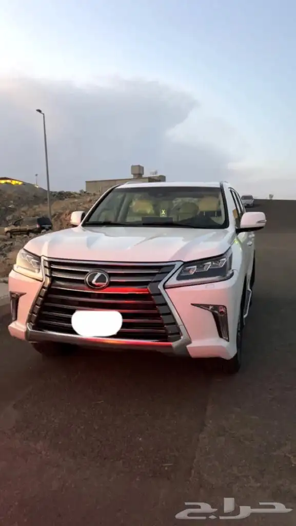 للبيع لكزس 2016 بريمي 0