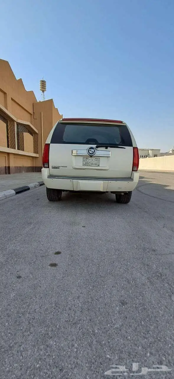 للبيع كاديلاك اسكاليد موديل 2007 7