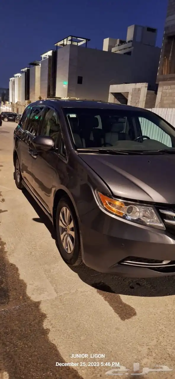 هوندا أوديسي 2017 المالك الاول من كندا 0