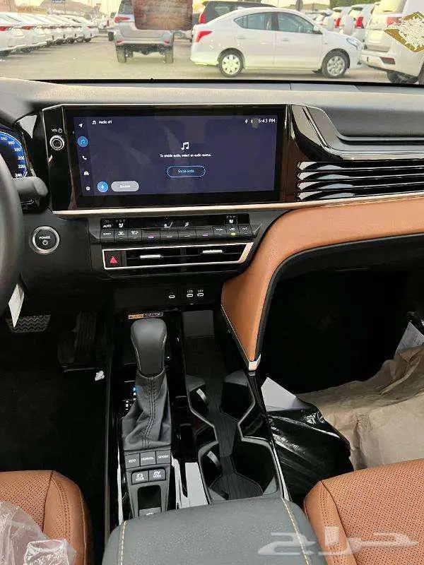 تويوتا-كامرى -لومير- هايبرد 2025-سعودى -بطاقه 3