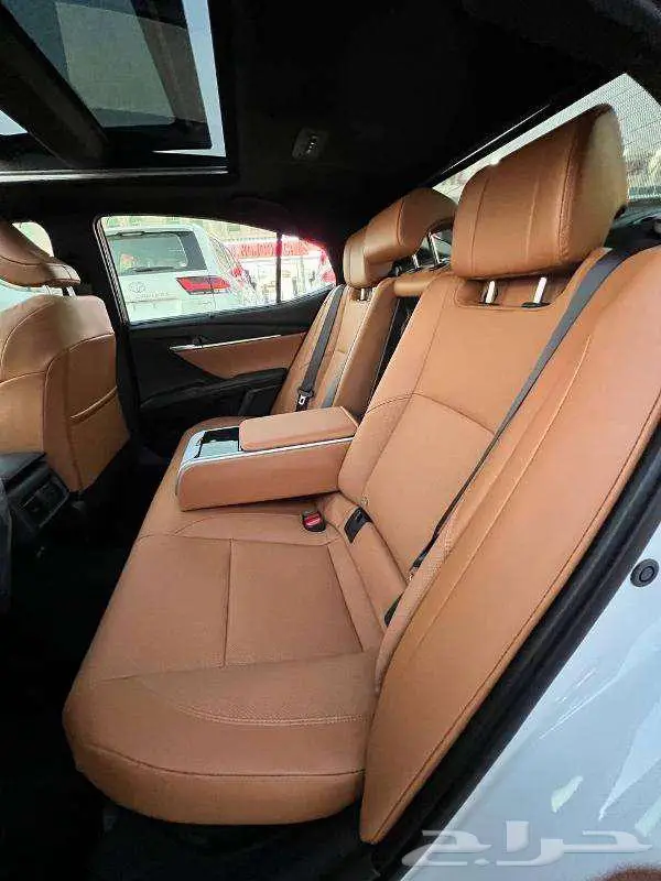 تويوتا-كامرى -لومير- هايبرد 2025-سعودى -بطاقه 8