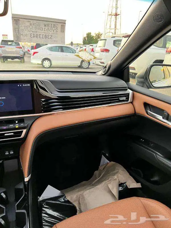 تويوتا-كامرى -لومير- هايبرد 2025-سعودى -بطاقه 6