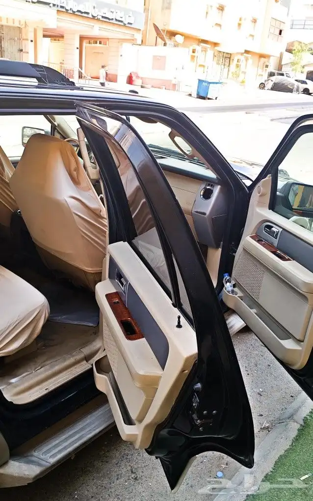 للبيع جيب اكسبيدشن2008 بودي بلد 2