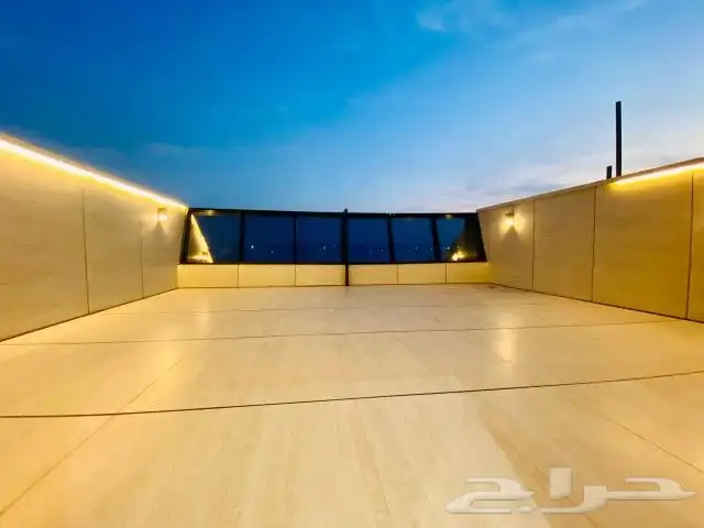 فيلا فاخره بحي المهدية 23