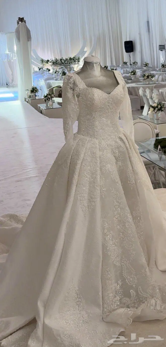 فستان زفاف لعروسه استخدام مره واحده 0