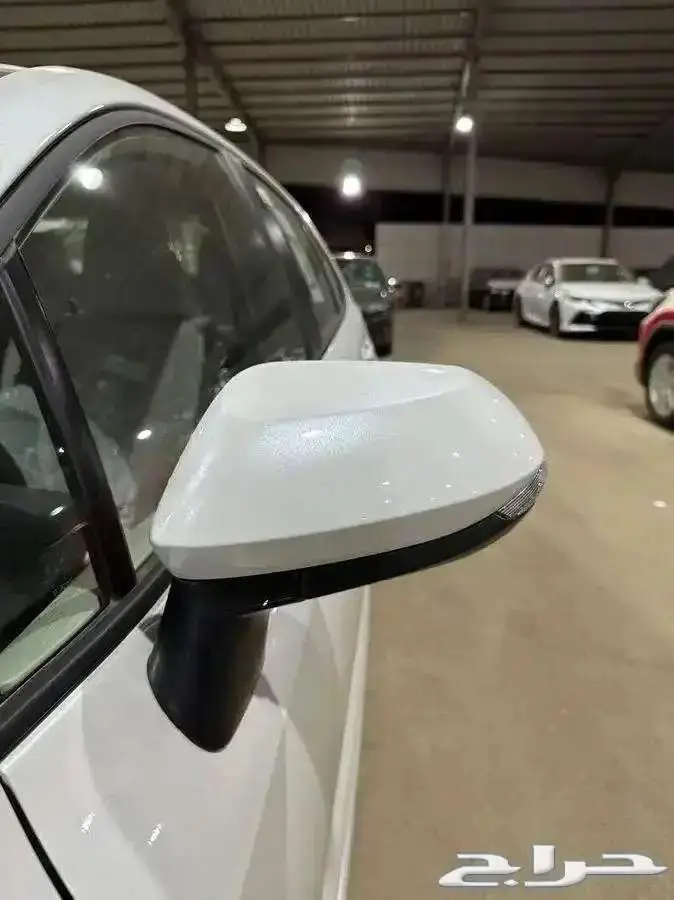 تويوتاكورولا XLI 2.0 طيس 2025 ابيض كاش اقساط 3