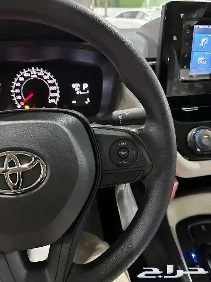 تويوتاكورولا XLI 2.0 طيس 2025 ابيض كاش اقساط 7