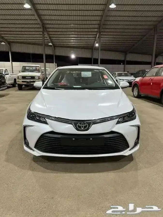 تويوتاكورولا XLI 2.0 طيس 2025 ابيض كاش اقساط 1