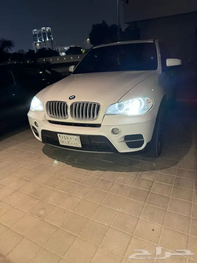 للبيع بي ام x5 2013 2