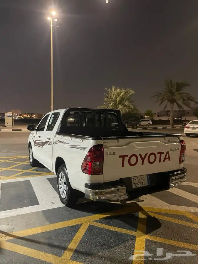 هايلكس 2018م سعودي جي ال اكس مالك اول 4