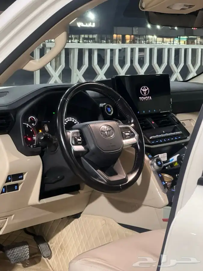 تويوتا لاندكروزر L3 17