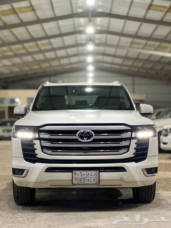 تويوتا لاندكروزر L3 2