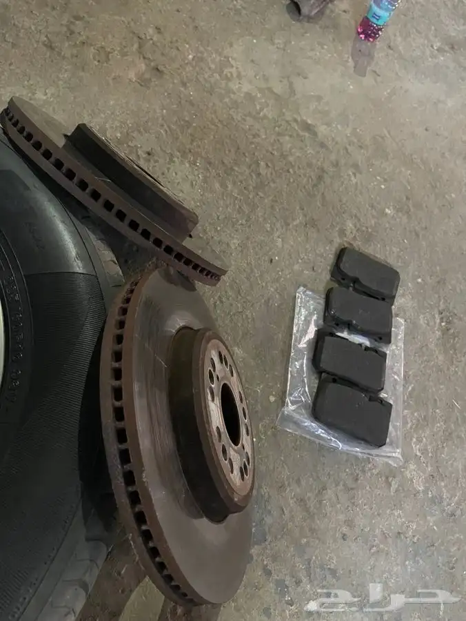 هوبات اماميه لكزس 400 0