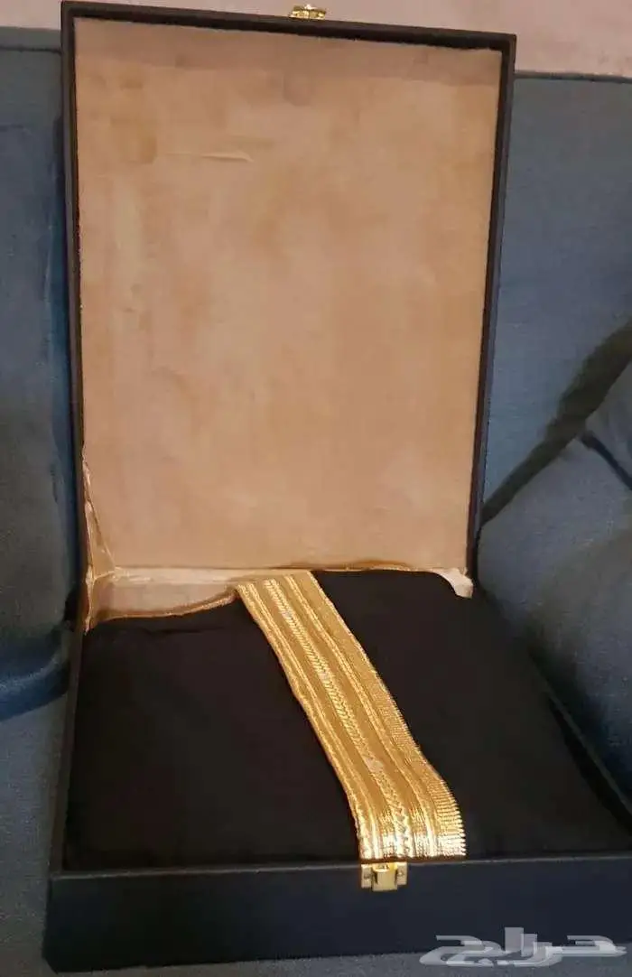 بشت جديد ملكي اسود 2