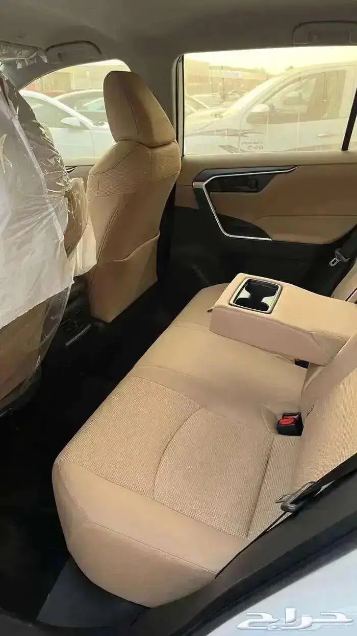 تويوتا راف فور 2025 4