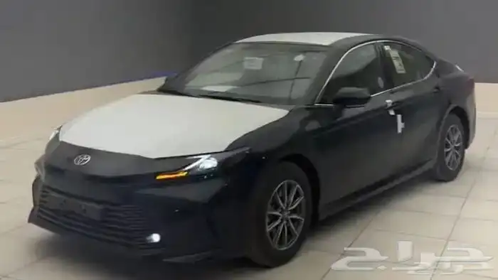 كامري 2025اسود ستاندر 0