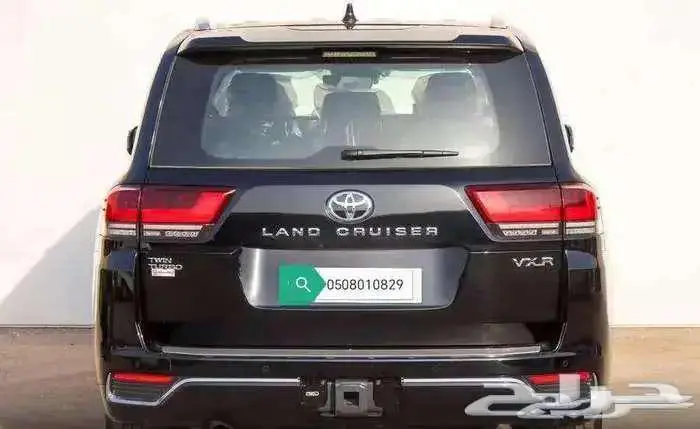 لاندكروزر VXR اسود 2025 1