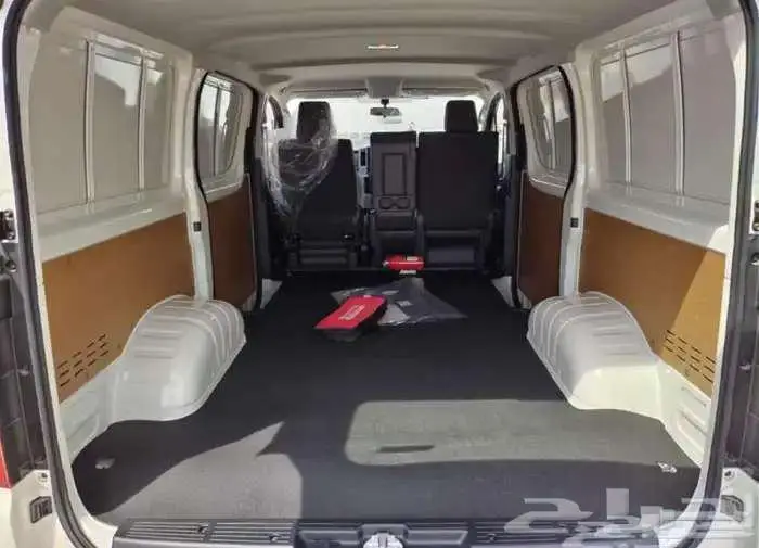 تويوتا هايس بضاعه ديزل جير عادى سقف منخفض 2026كاش وتمويل 4