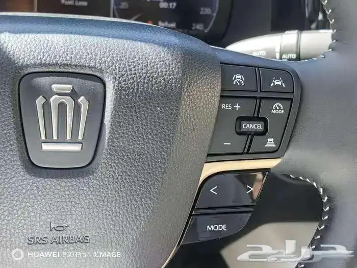 كراون بريميوم اسود 2025 5