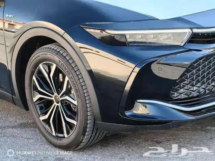 كراون بريميوم اسود 2025 8