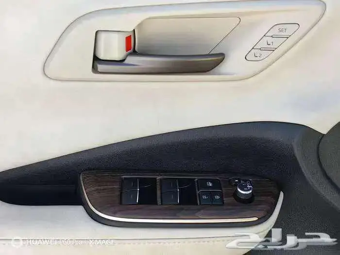 كراون بريميوم اسود 2025 18