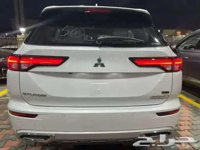 ميتسوبيشي اوتلاندر 2025 بريميوم-كل الفئات ( كاش - تقسيط ) 2