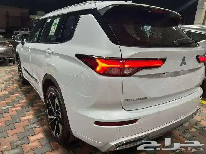 ميتسوبيشي اوتلاندر 2025 بريميوم-كل الفئات ( كاش - تقسيط ) 4