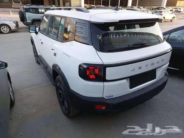 جيتور T1 2025 قير اوتماتيك بنزين 18