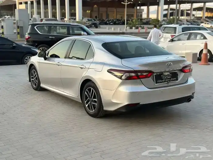 تويوتا كامري LE مطور 2023 5