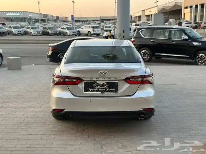تويوتا كامري LE مطور 2023 6
