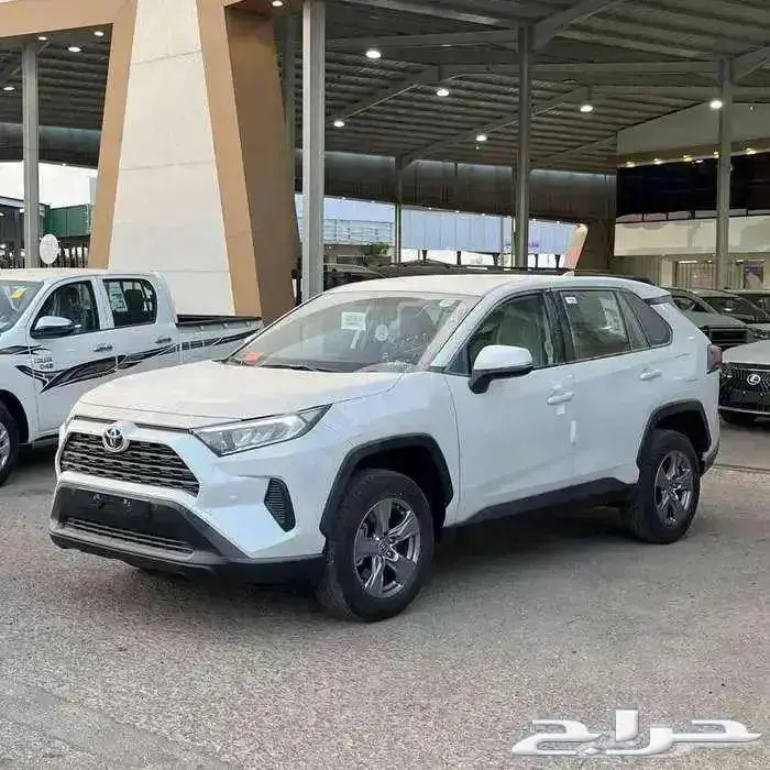 تويوتا راف فور 2025 0