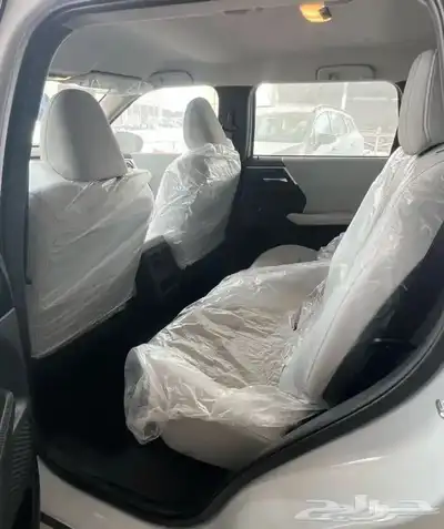 ميتسوبيشي اوتلاندر 2025 ميد لاين 7 راكب دبل index