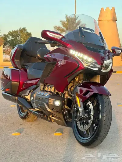 للبيع قولد وينق 2018 بلاك أدشن index