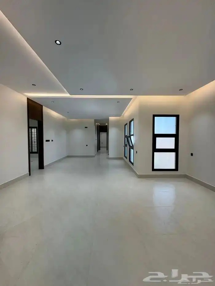 للبيع شقق تمليك علوي مع ملحق تشطيب ممتاز بحي حسام 8