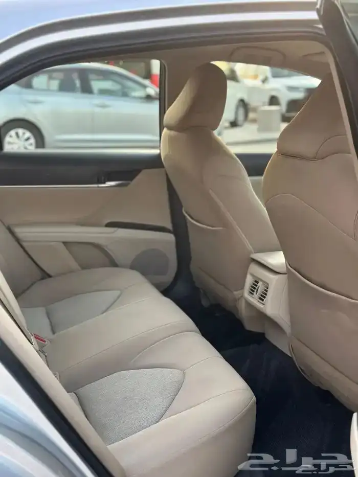 تويوتا كامري LE مطور 2023 10
