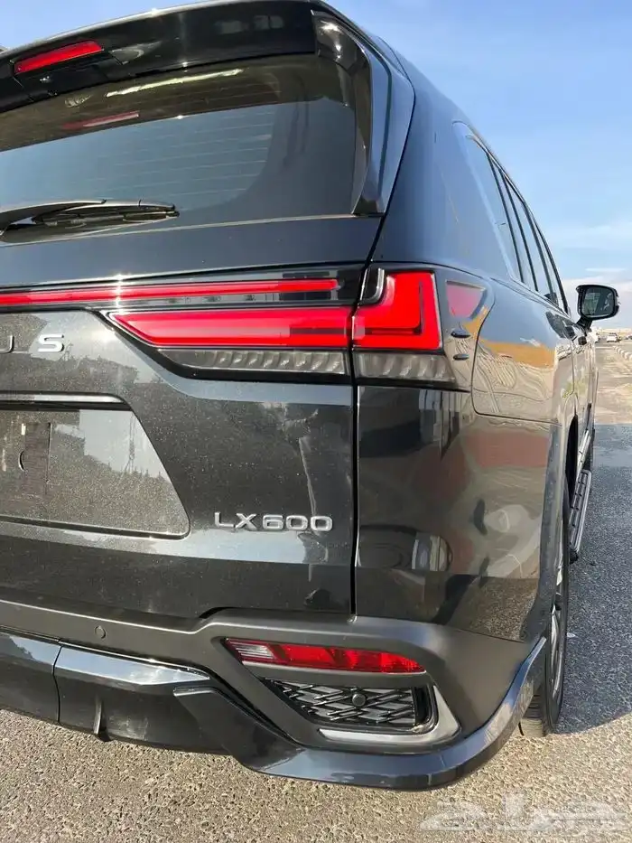 لكزس اف سبورت 7