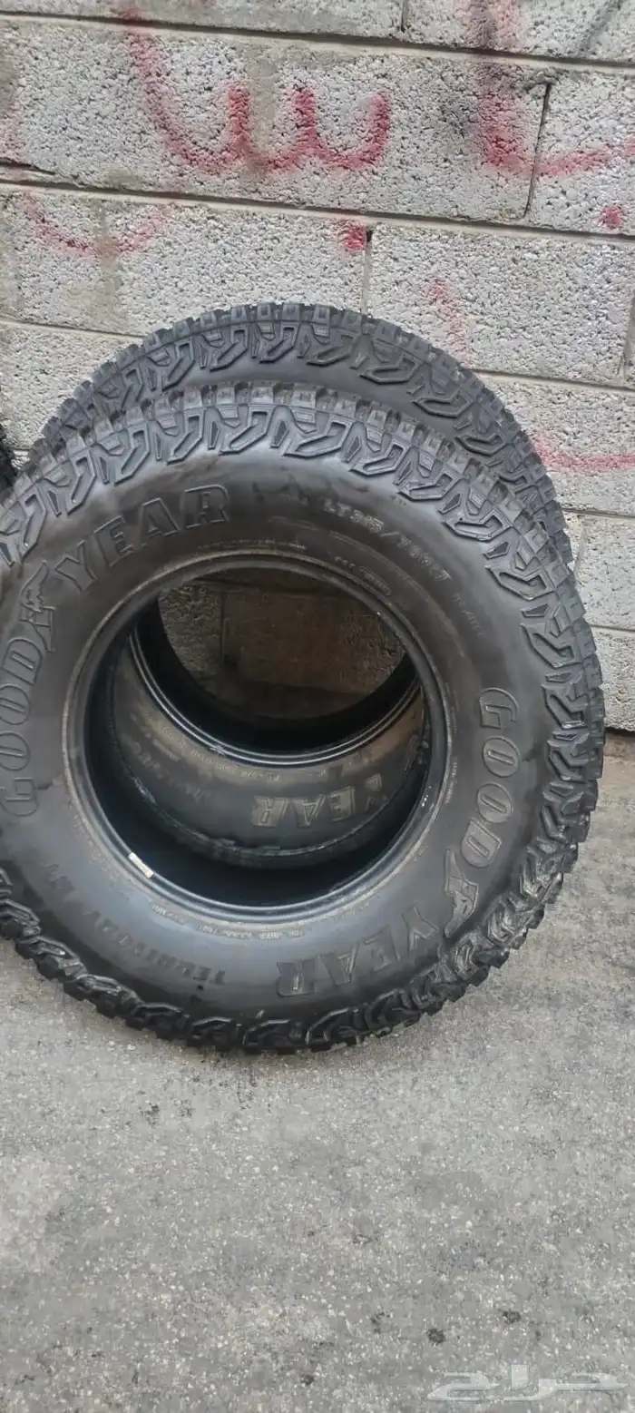 كفرات جودير نص حجري مقاس 315 70 17 1