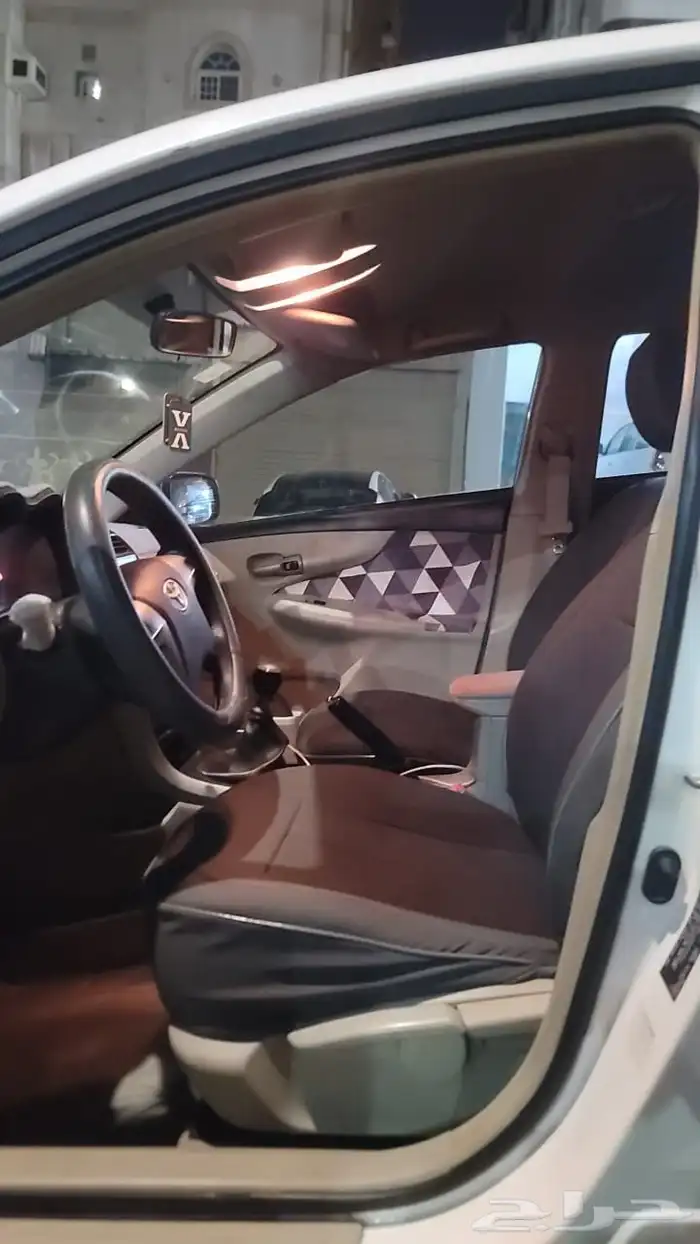 تويوتا كورولا 2011 قير عادي نظيفه جدا 0