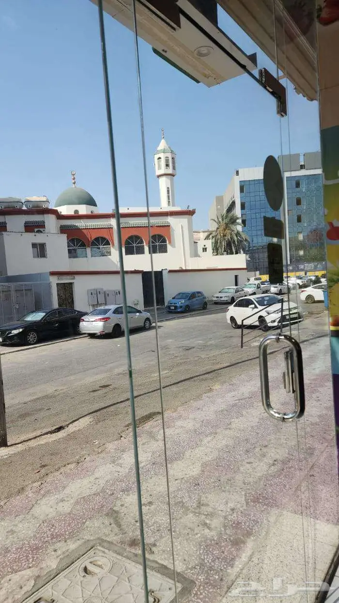 محل عصيرات جاهز للتقبيل بكامل المعدات 2