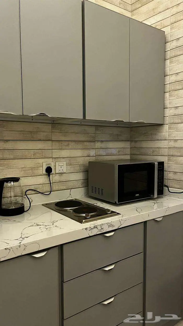 للايجار   شقة مؤثثة بالكامل   إيجار شهري ويومي 12