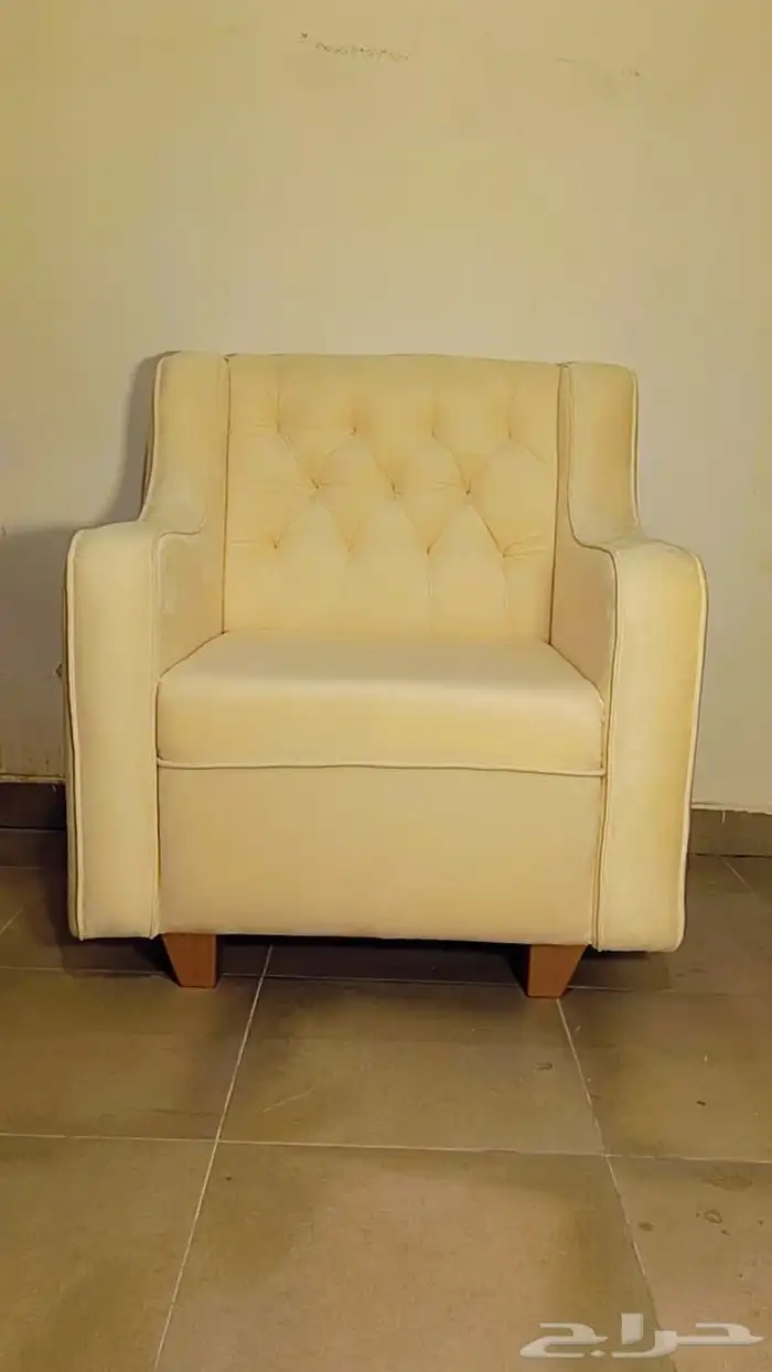 تاجير كنب مفرد وثلاثي تاجير طاولات كوكتيل تاجير كراسي سفرة 0