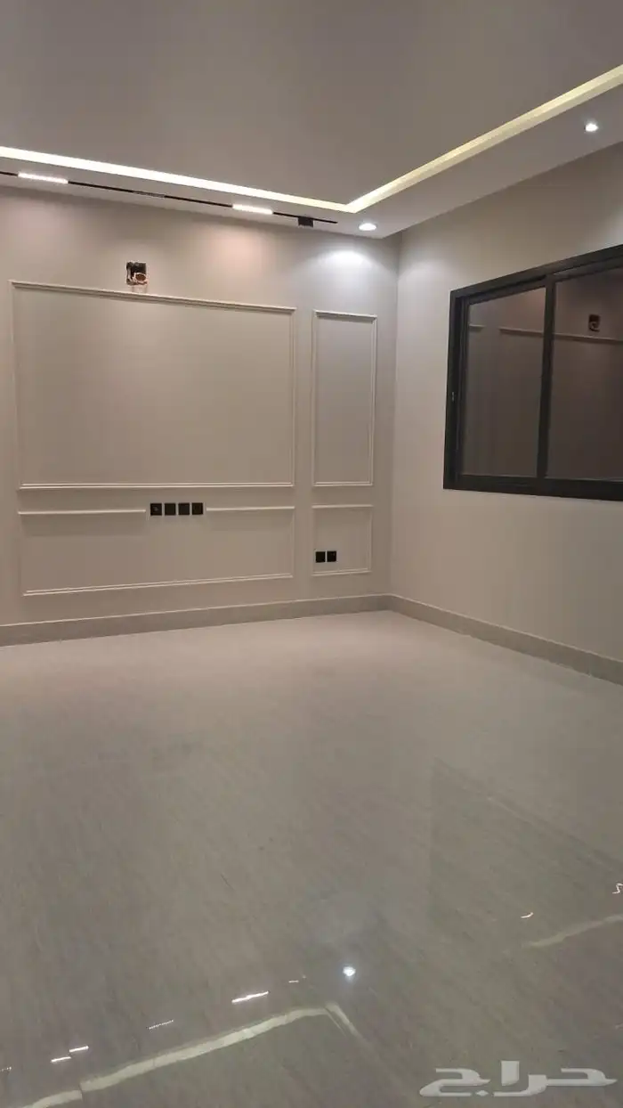 دور علوي جديد للبيع بحي الجنادرية 5