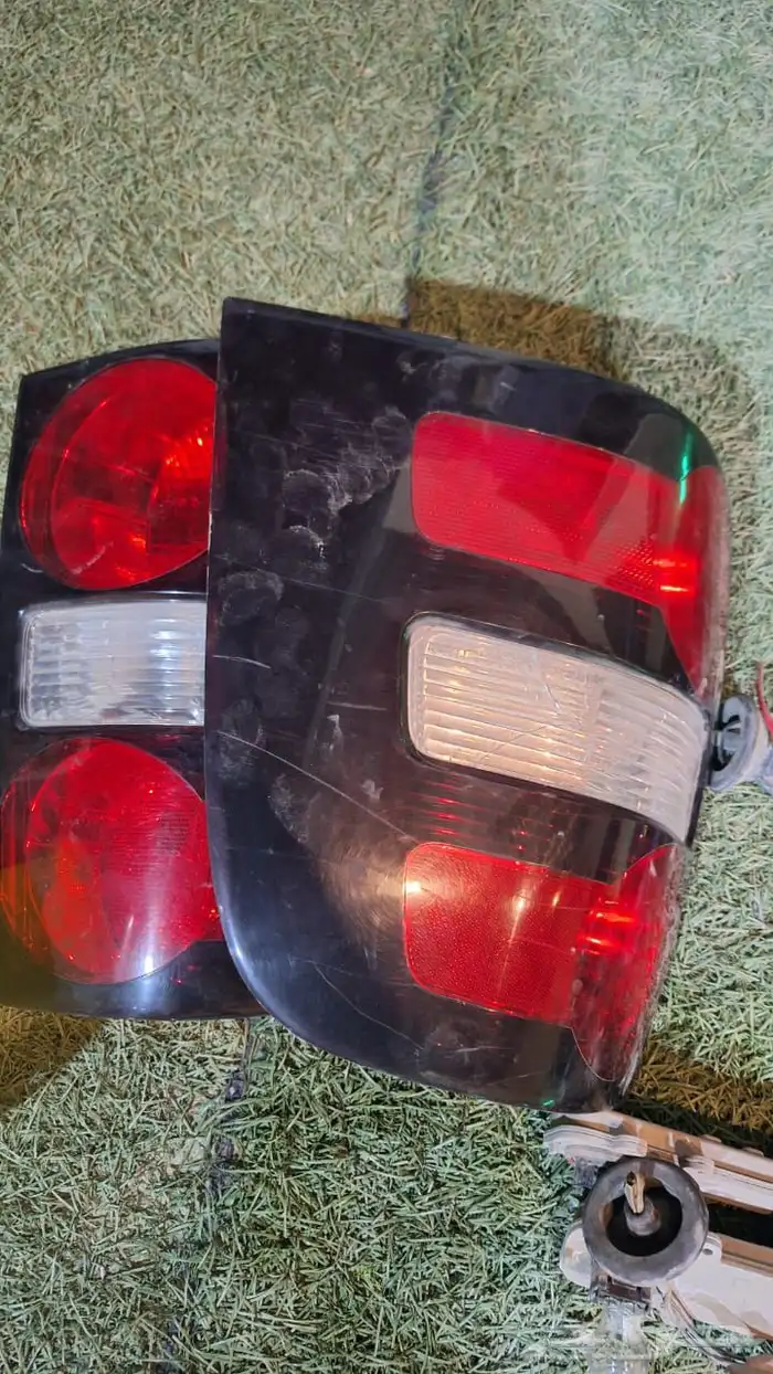 سطب سوناتا أمريكي وسطبات فورد اكسبلور خلفي 0