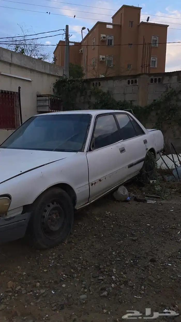 كرسيدا 1996 للبيع حالة المشروع مكينة وقير ممتازين للترميم 1