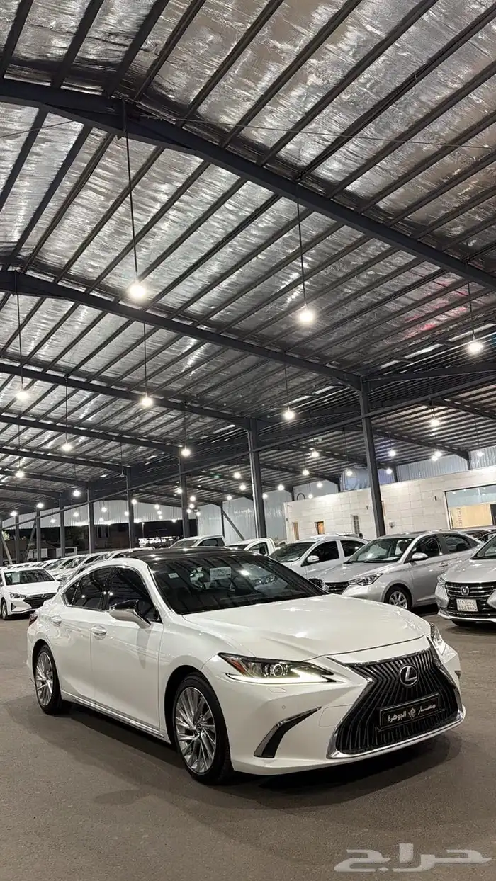 لكزس ES 350 2019 1
