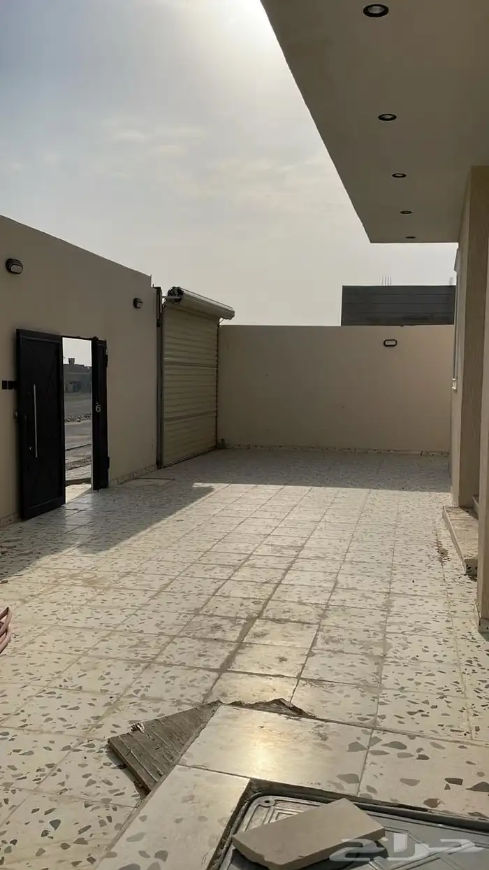 دور للبيع في مخطط ولي العهد 4