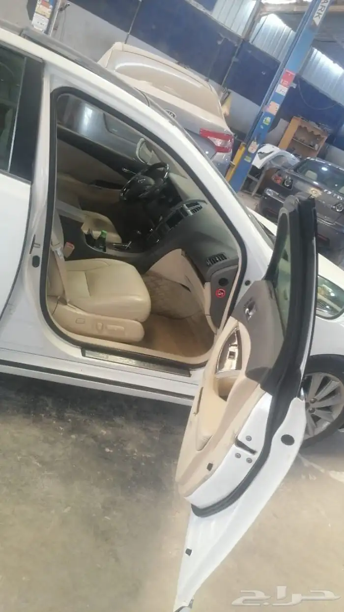 لكزس 2012 للبيع 3