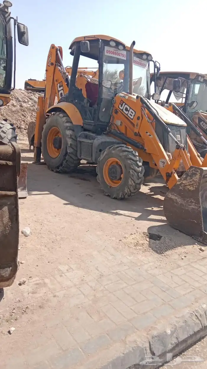 تاجير معدات رافعات شوكيه بجميع احجامه كرينات جيسي بي رافعه 3