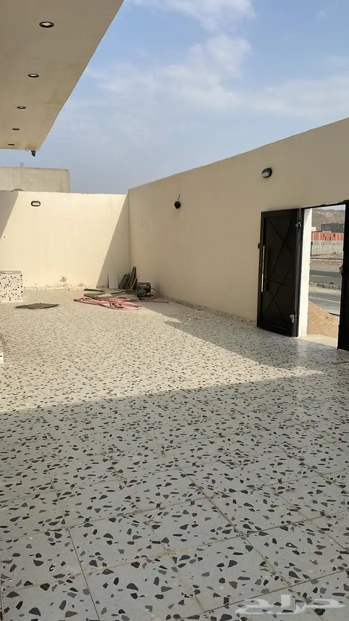 دور للبيع في مخطط ولي العهد 3